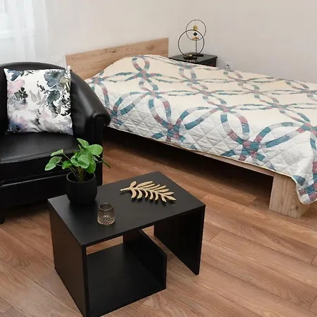 Apartment Nagyerdei Apartman - Greatforest
